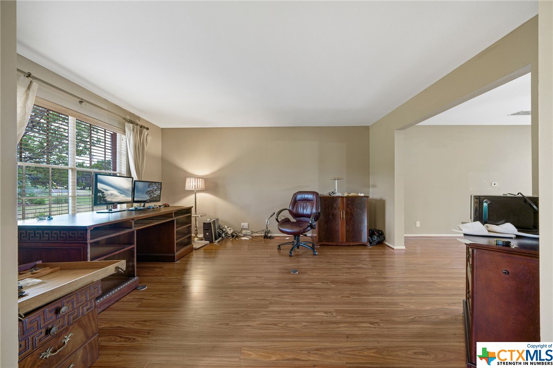 5462 Circle Oak Drive