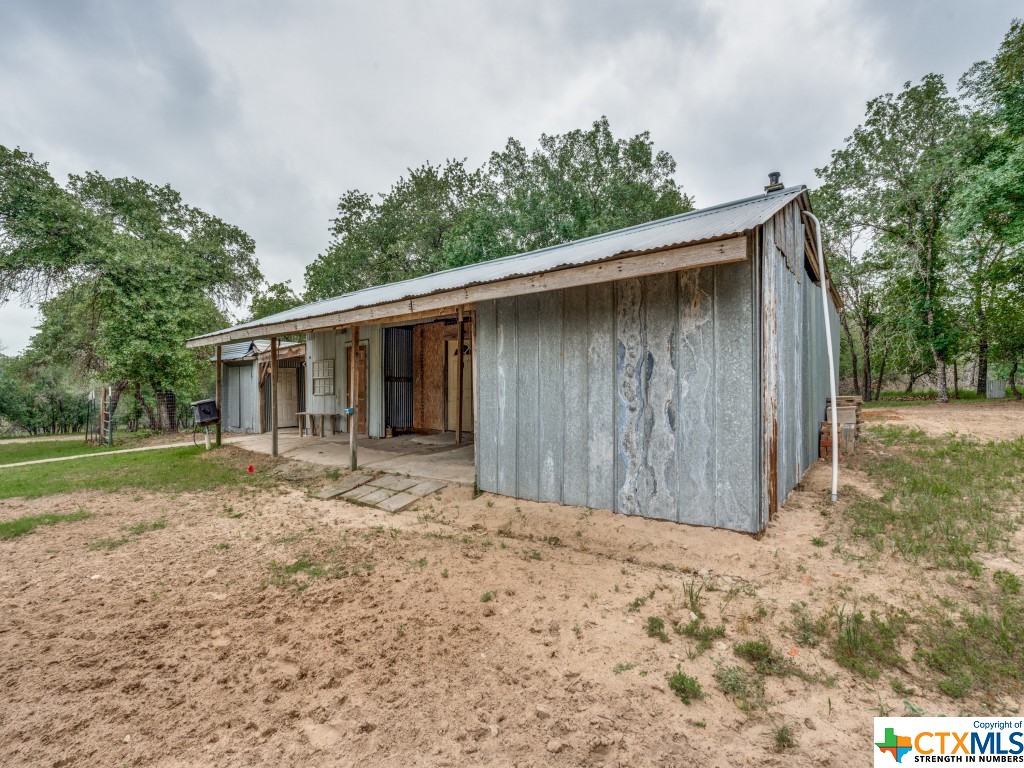 1004 Bluebonnet Lane