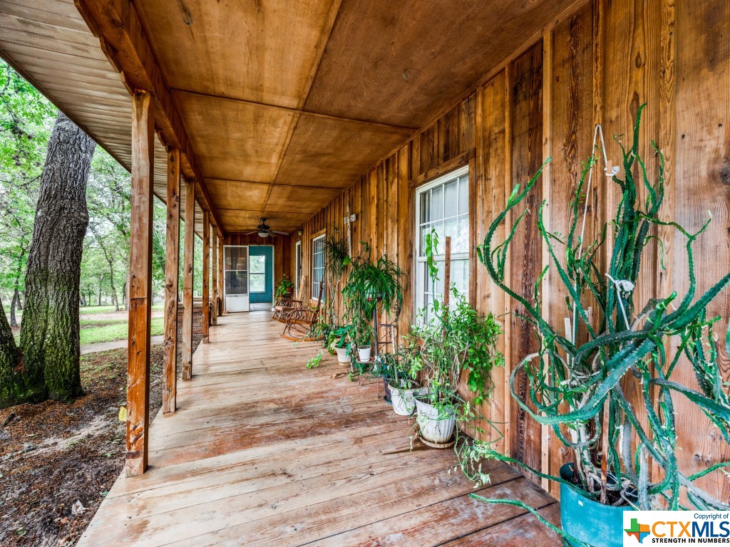 1004 Bluebonnet Lane