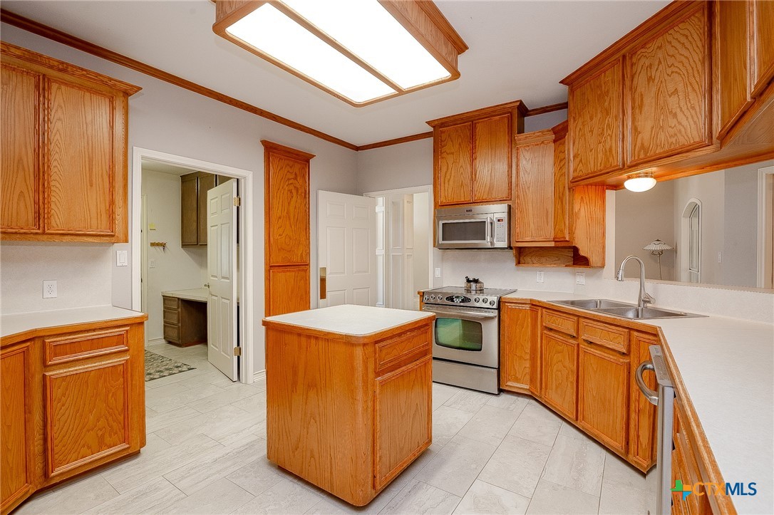 310 Kingwood Forest Drive