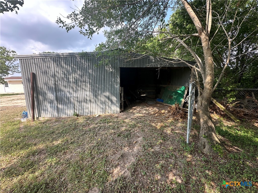 202 Hahn Road