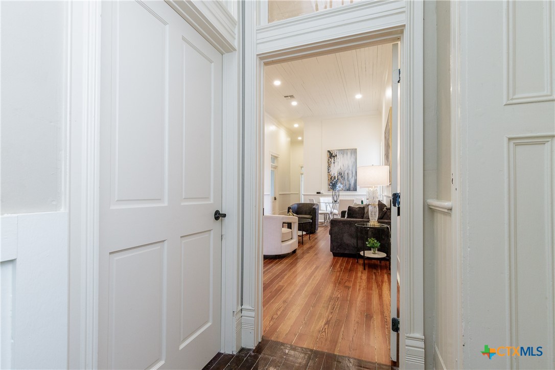 207 E Constitution Street 1