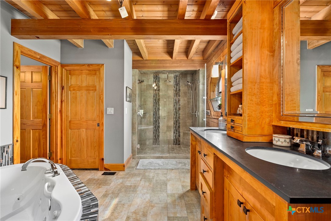 332 Westin Hills