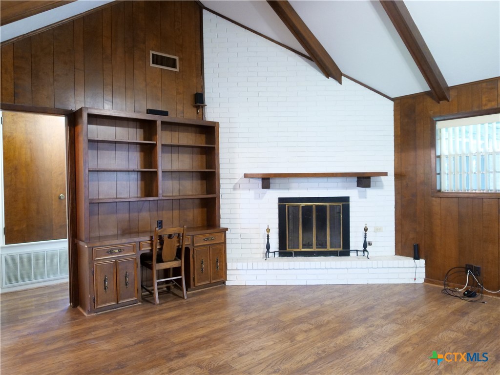 301 Tanglewood
