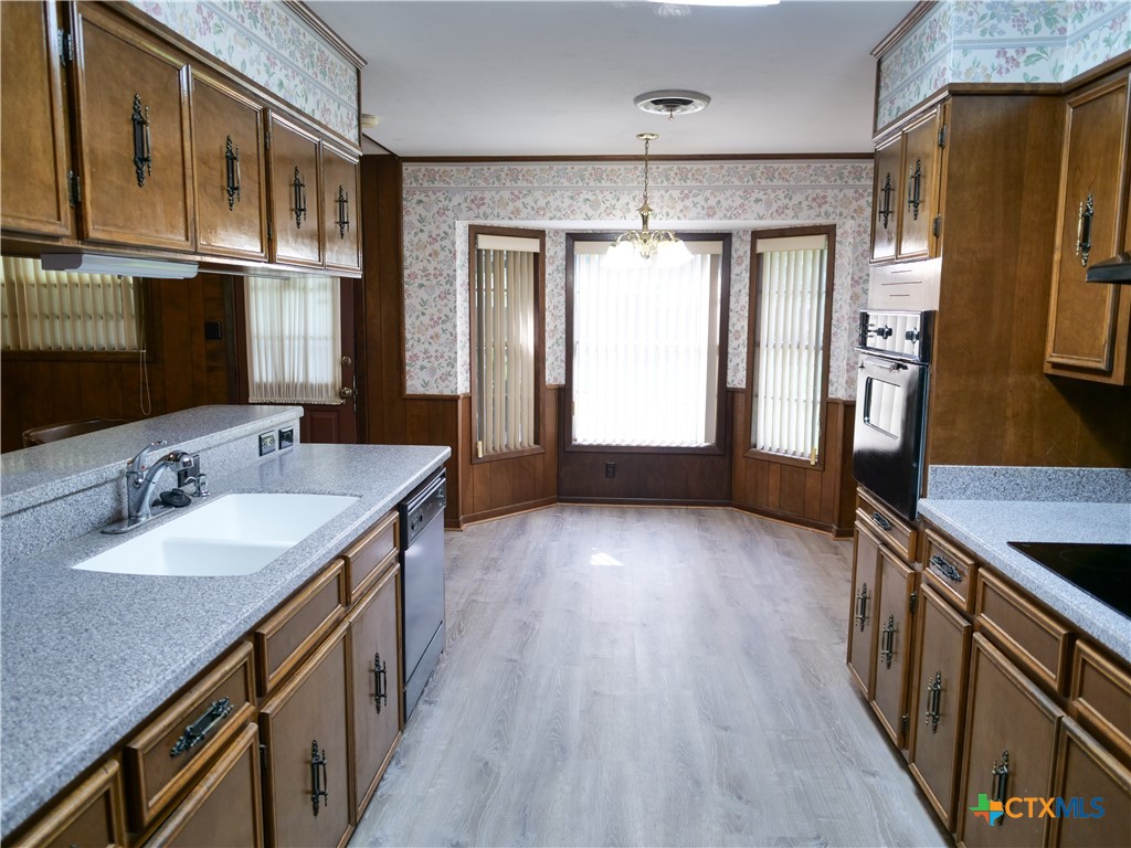 301 Tanglewood