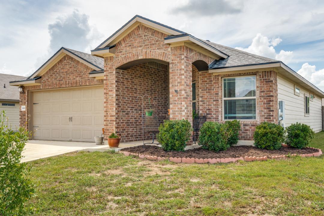 1618 Woodlands DR