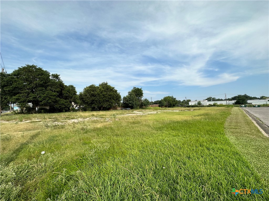 605 E Airline Road