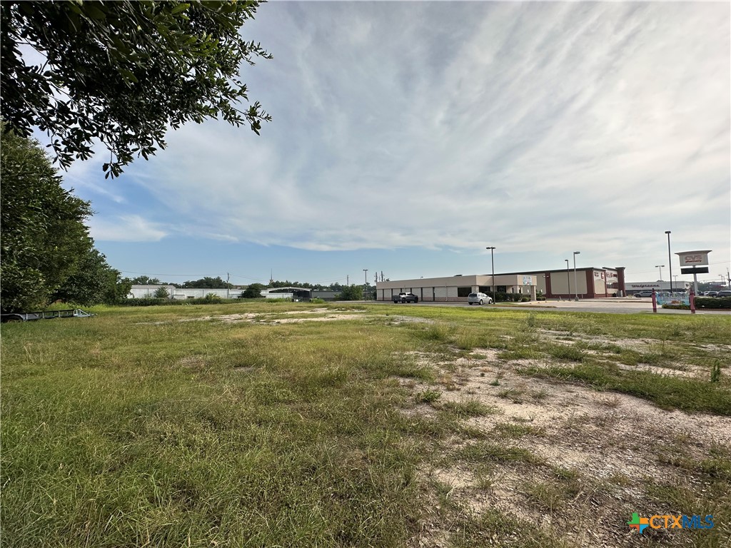 605 E Airline Road