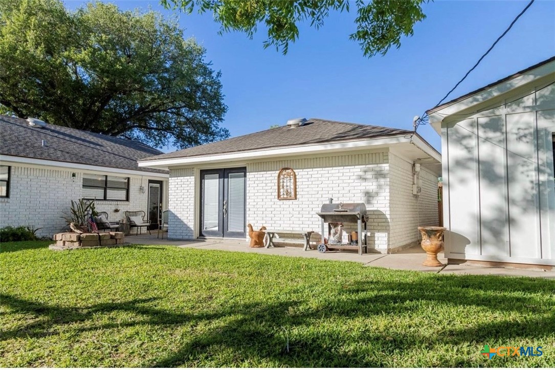 1109 Plantation Road
