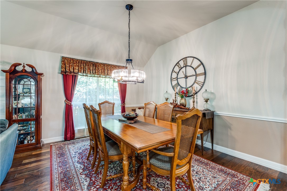 1756 Oakmont Circle