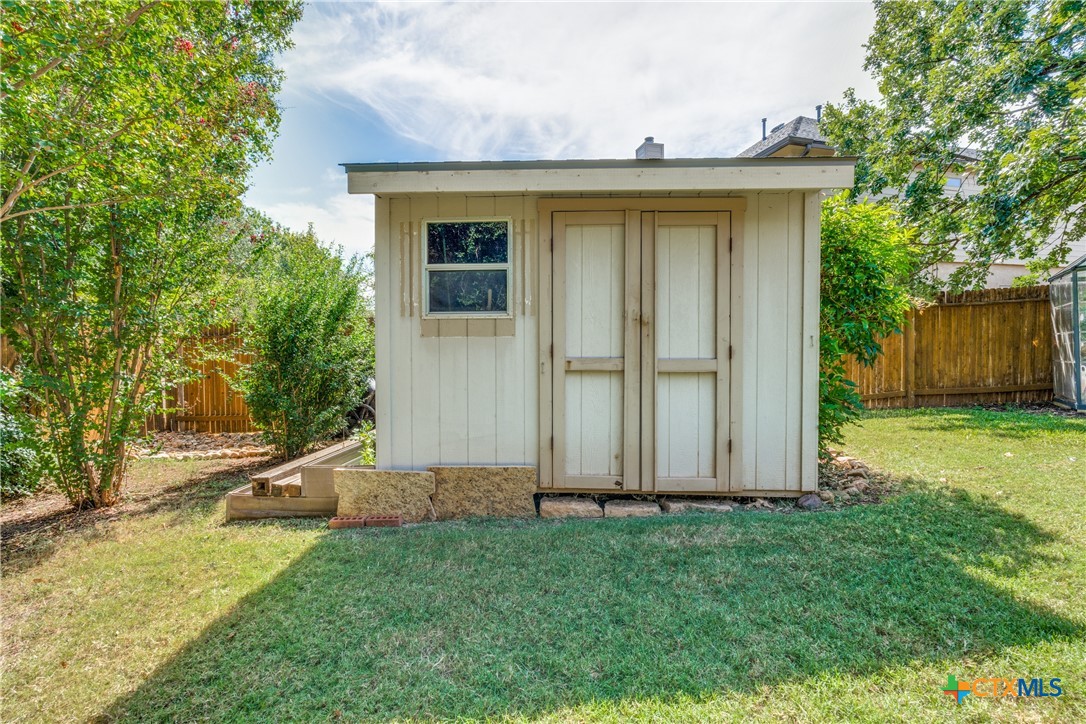 1756 Oakmont Circle