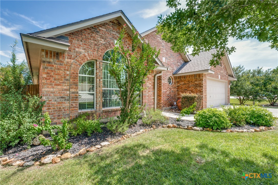 1756 Oakmont Circle
