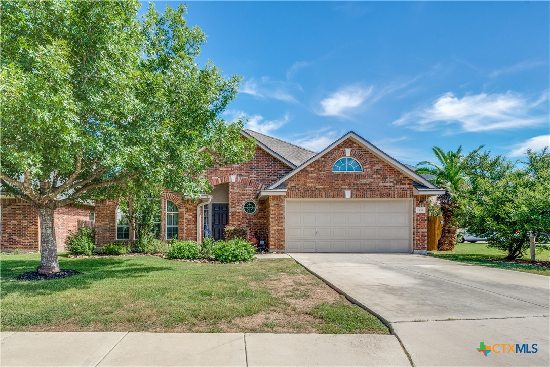 1756 Oakmont Circle