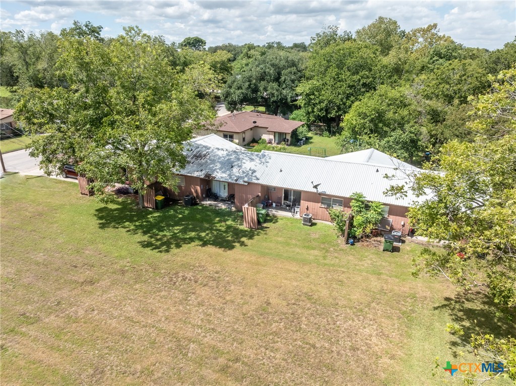 1017 Saint Vincent Street