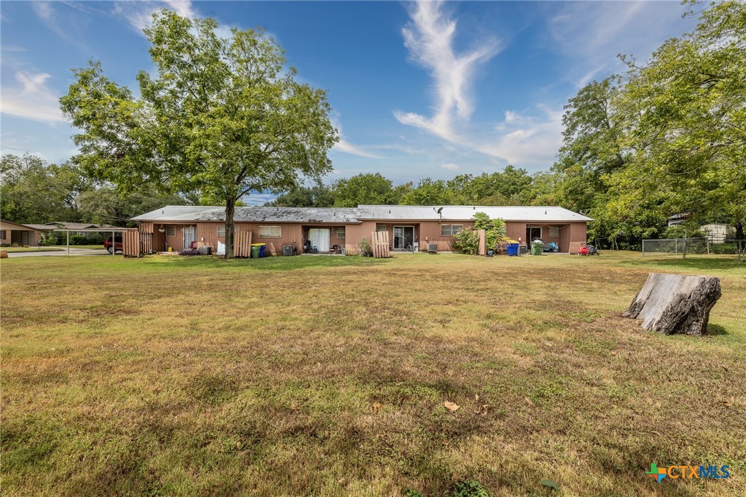 1017 Saint Vincent Street