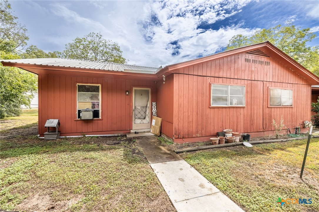 1017 Saint Vincent Street