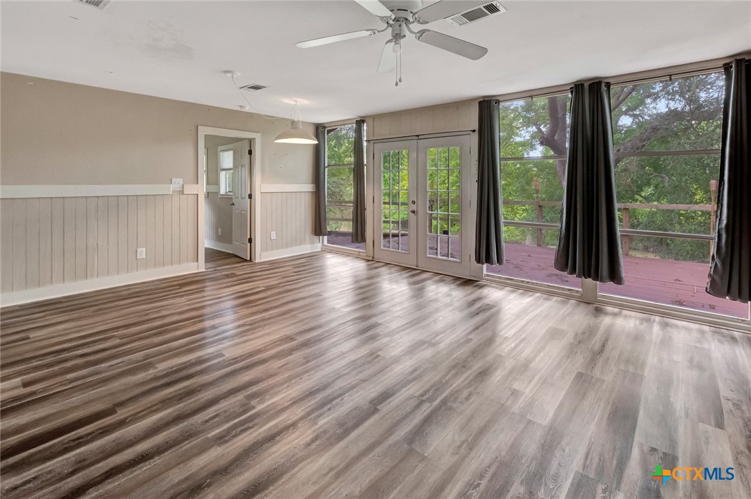 272 River Oaks Road