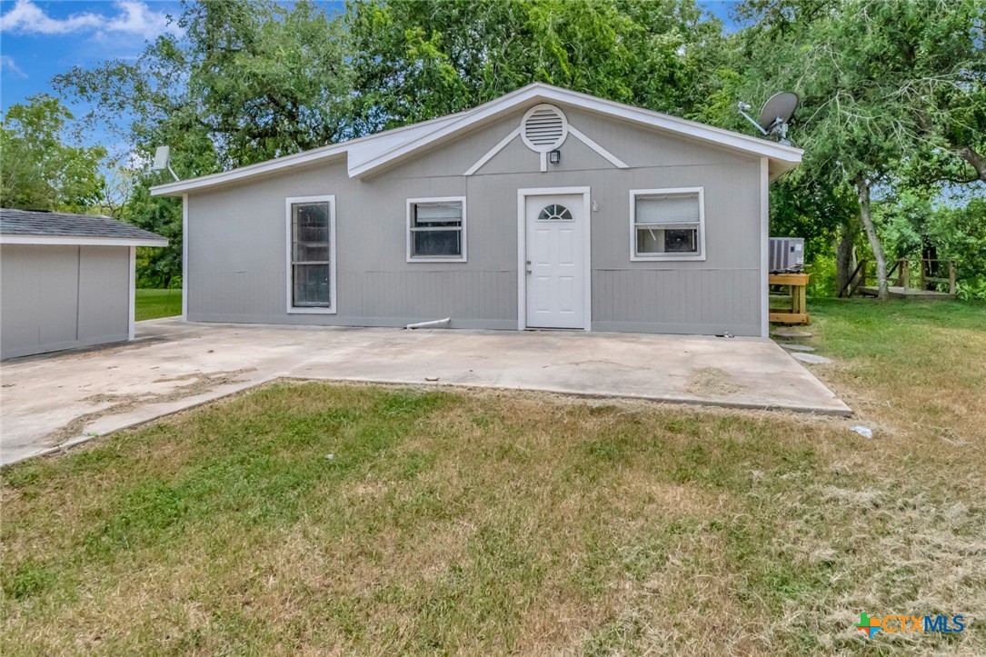 272 River Oaks Road