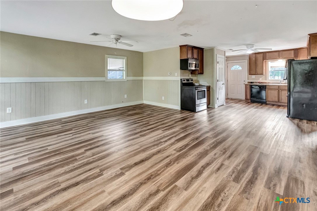 272 River Oaks Road