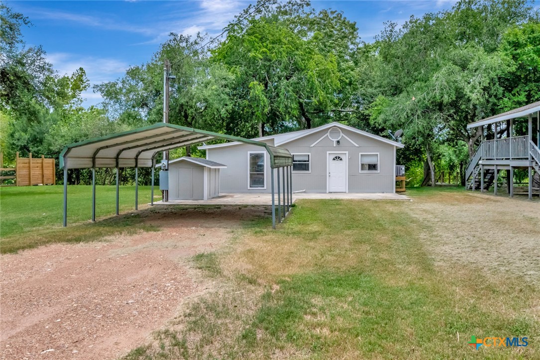 272 River Oaks Road