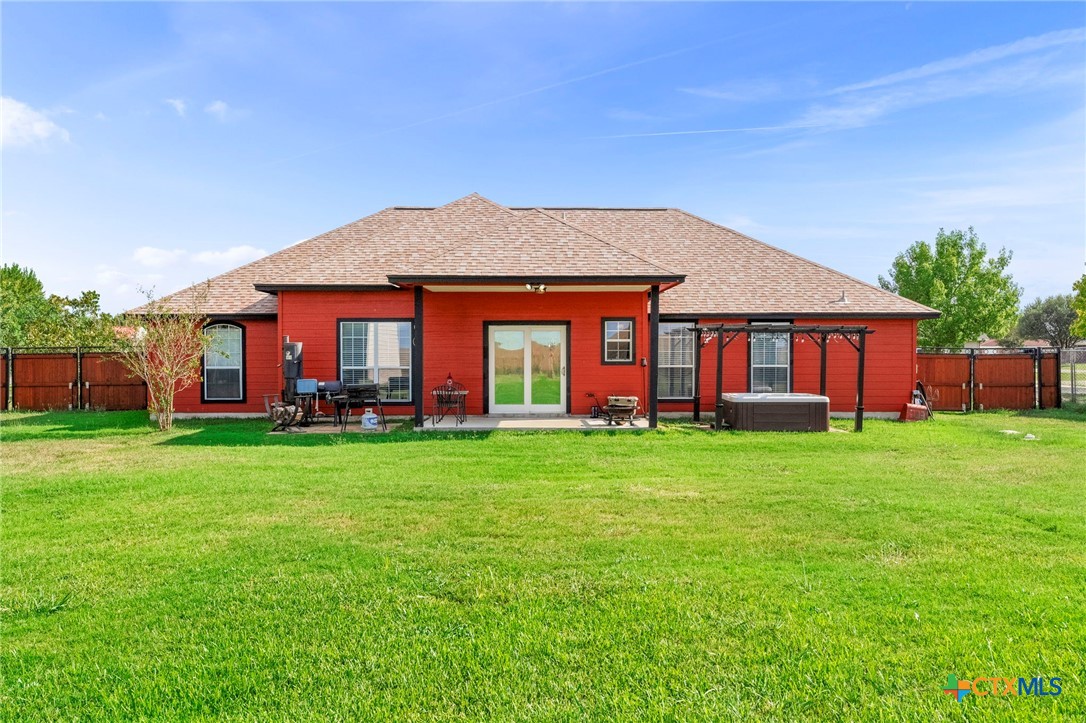 916 Cordova Loop