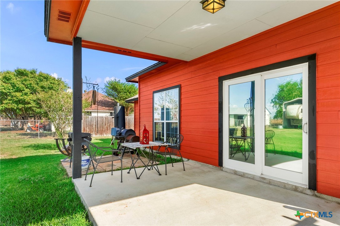 916 Cordova Loop