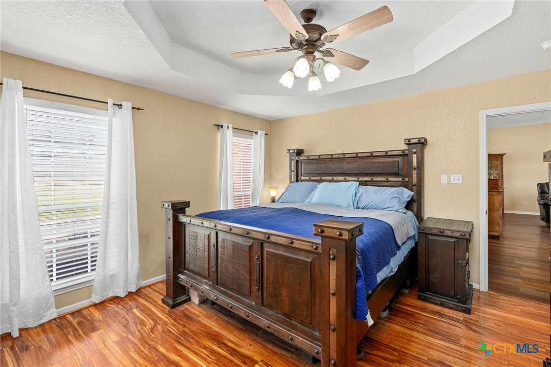 916 Cordova Loop