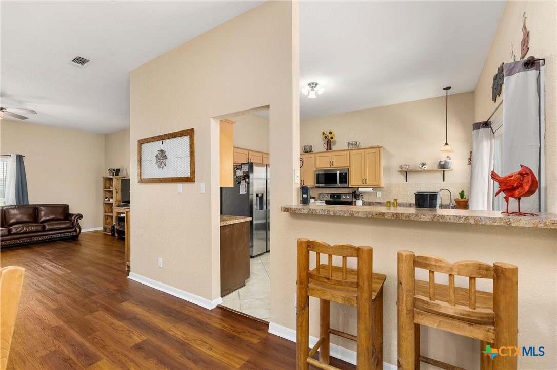916 Cordova Loop