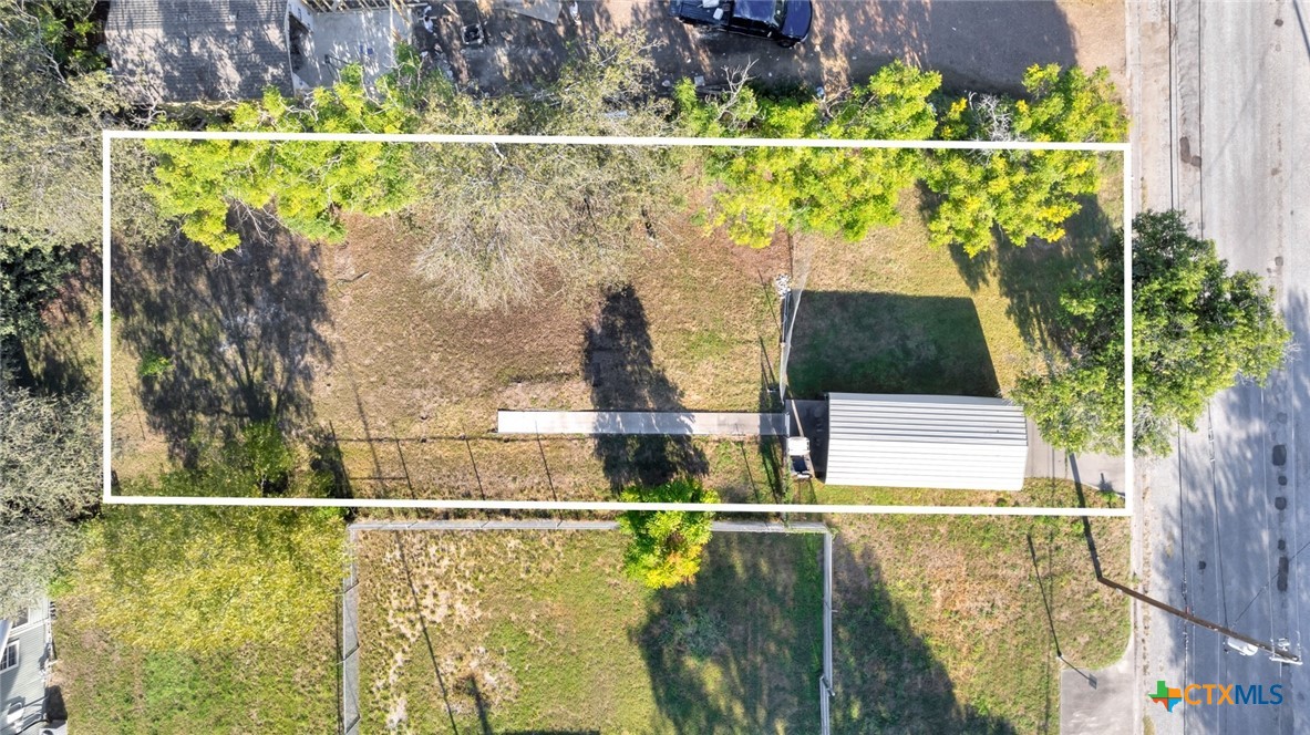 304 E Sabine Street A