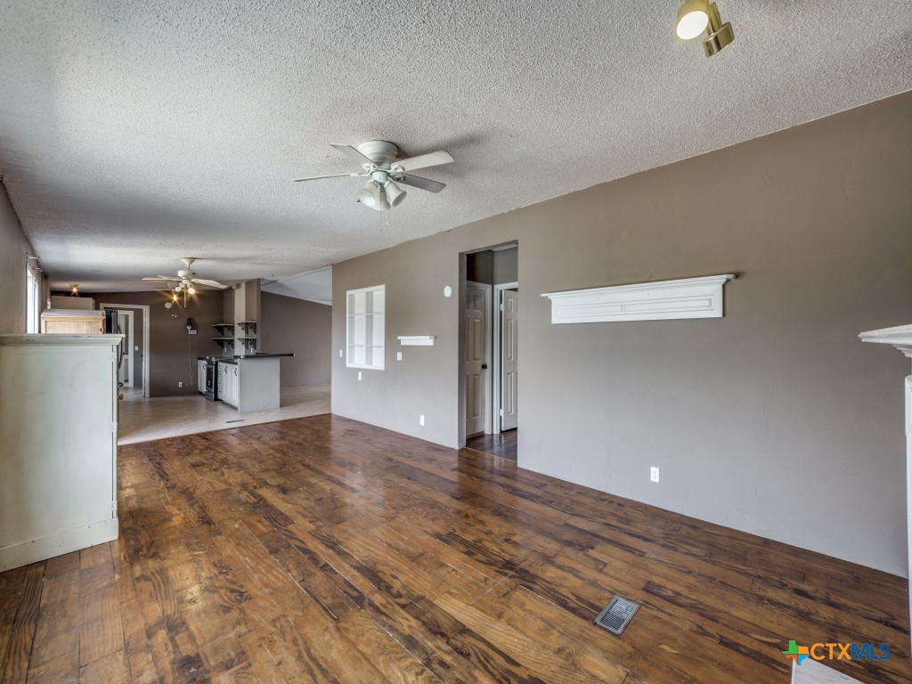 1097 Mountain View Drive