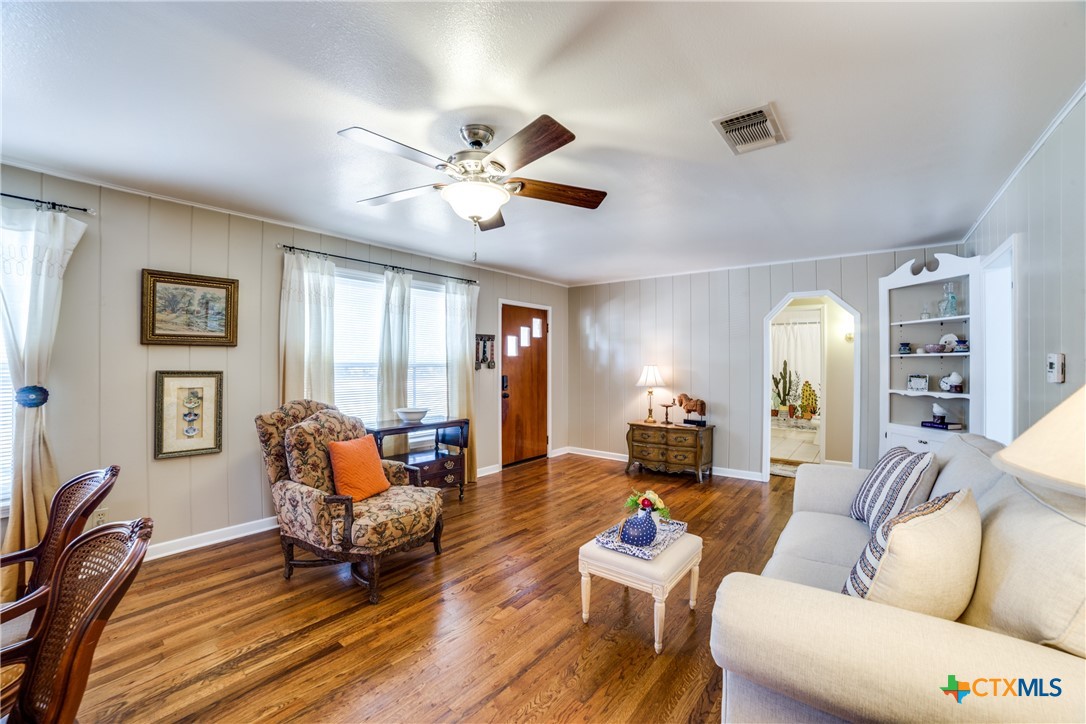 2279 Gruene Road