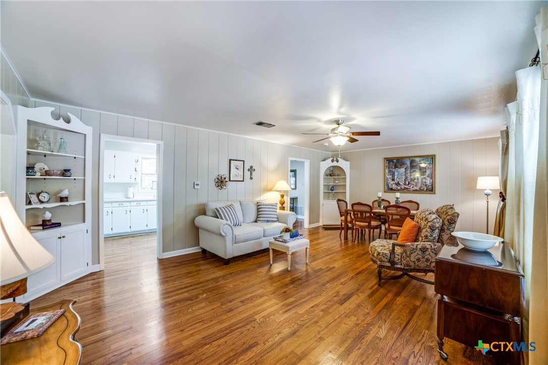 2279 Gruene Road