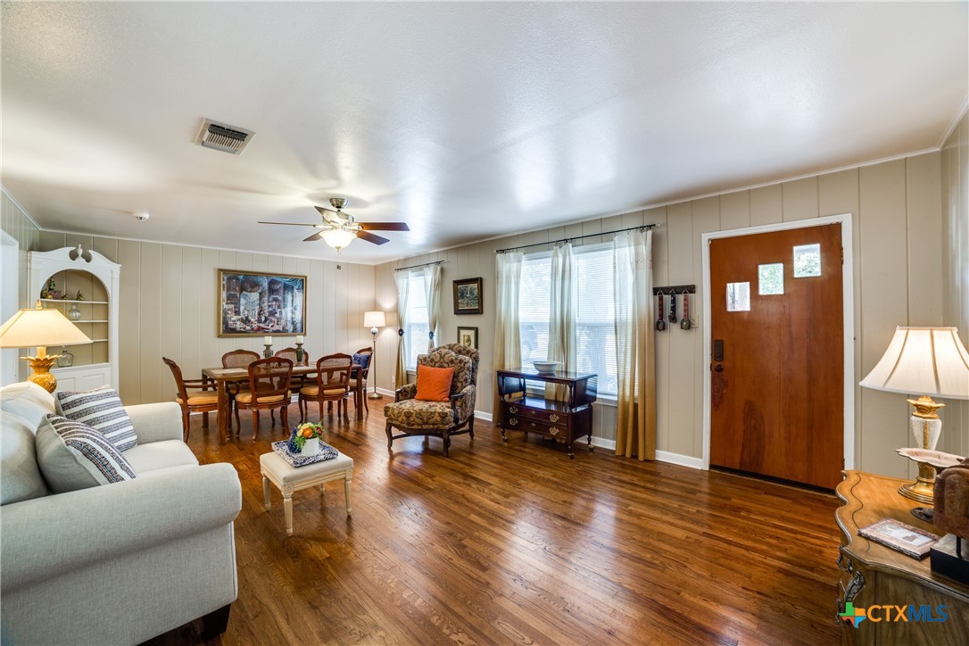 2279 Gruene Road