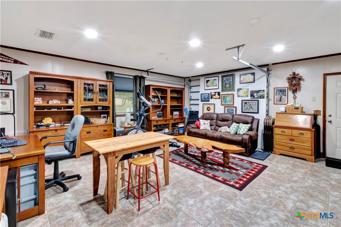 801 Mead