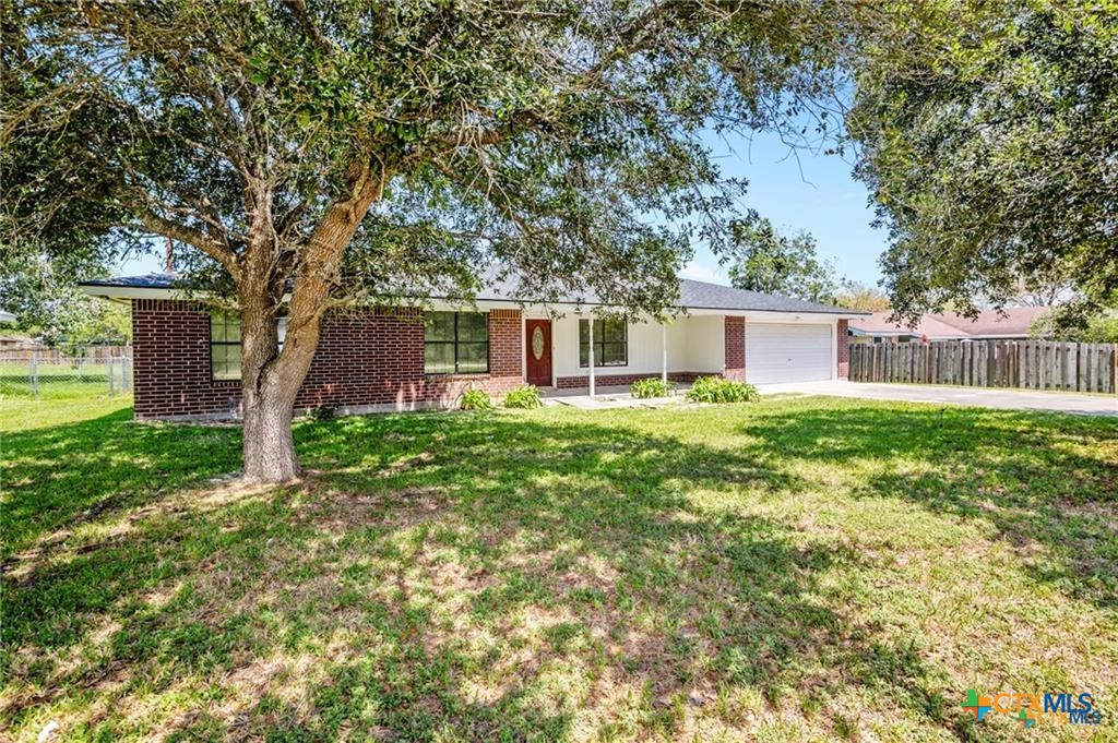 710 Whitewing Street