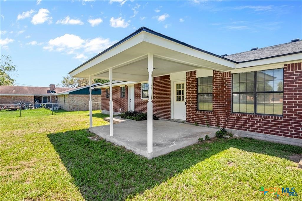 710 Whitewing Street