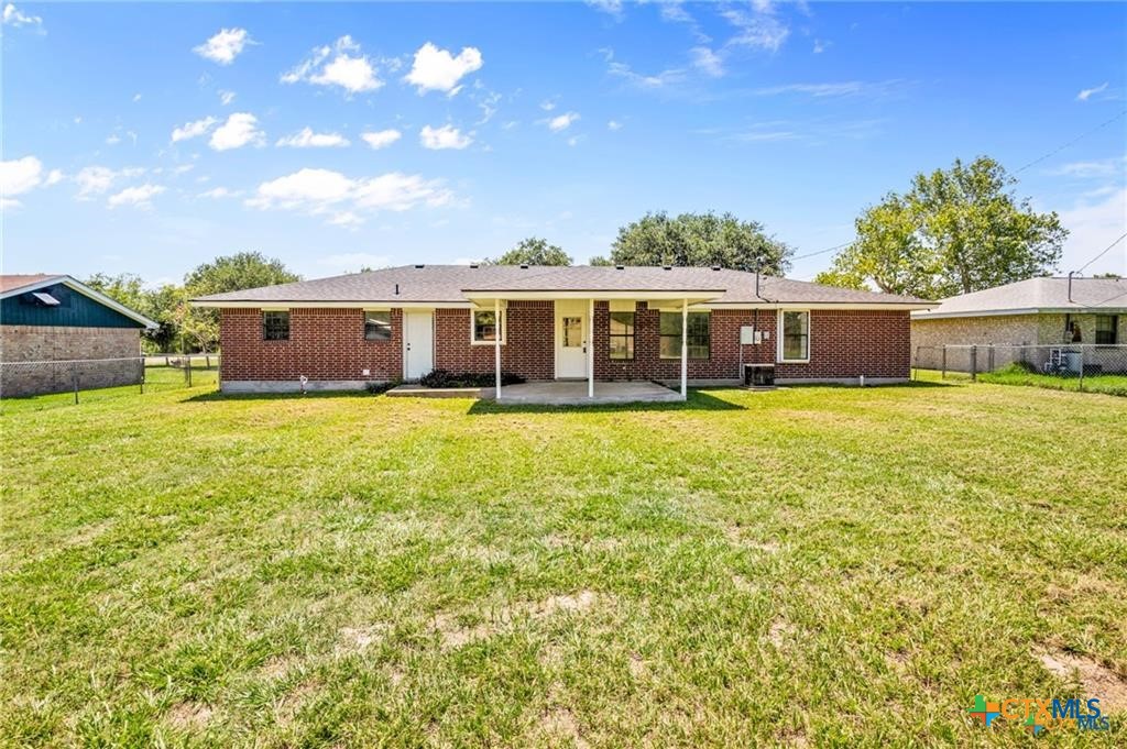 710 Whitewing Street