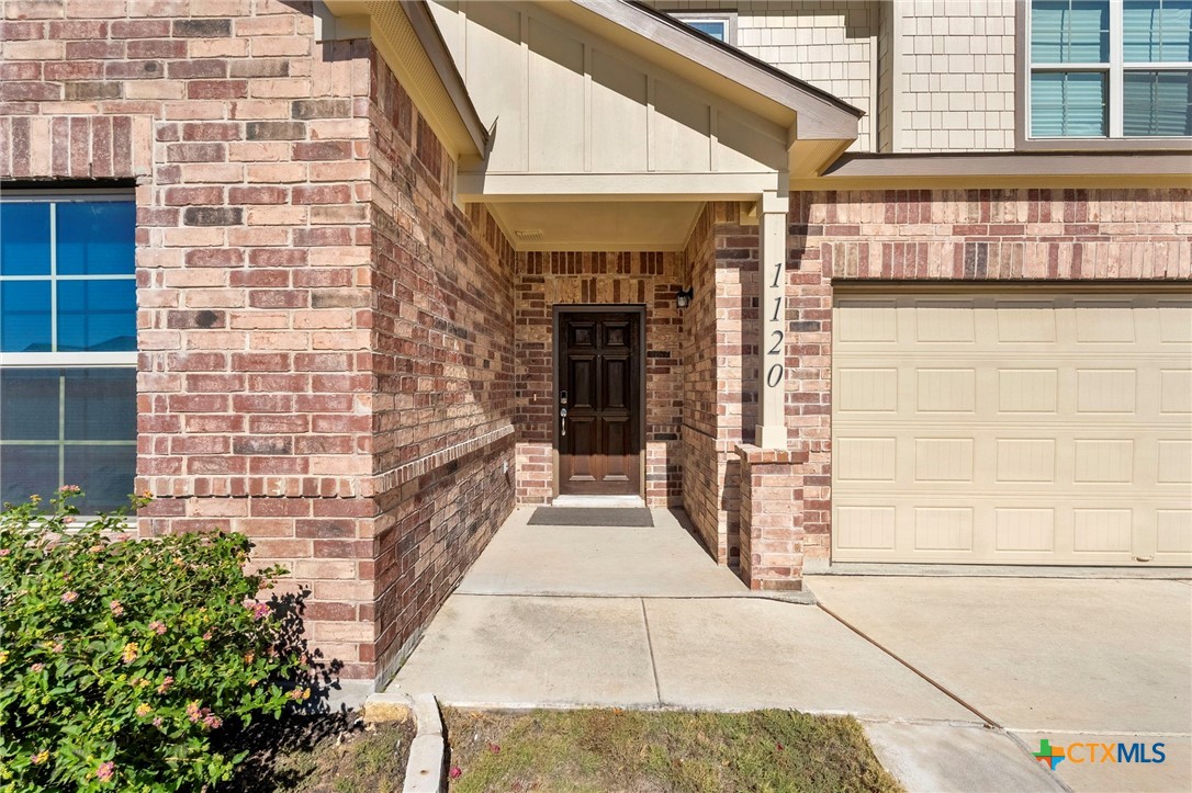 1120 Amber Lake