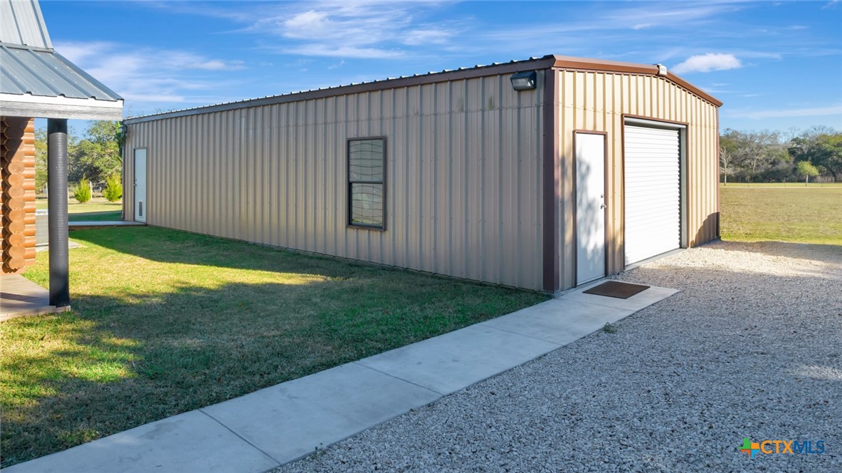 1617 County Road 110