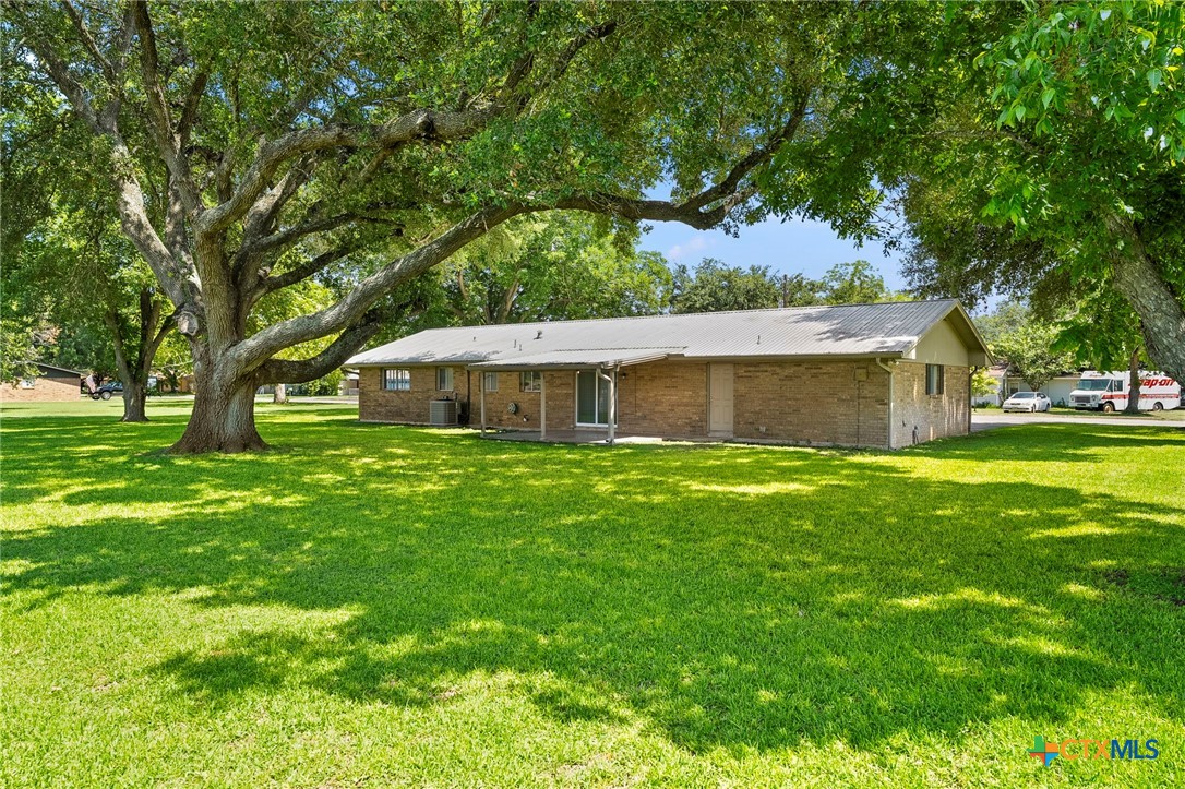 1750 Westview