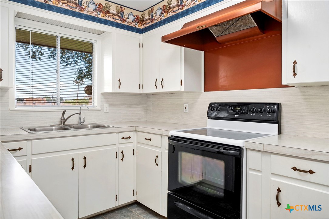 1750 Westview