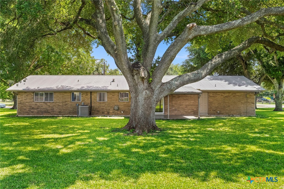 1750 Westview