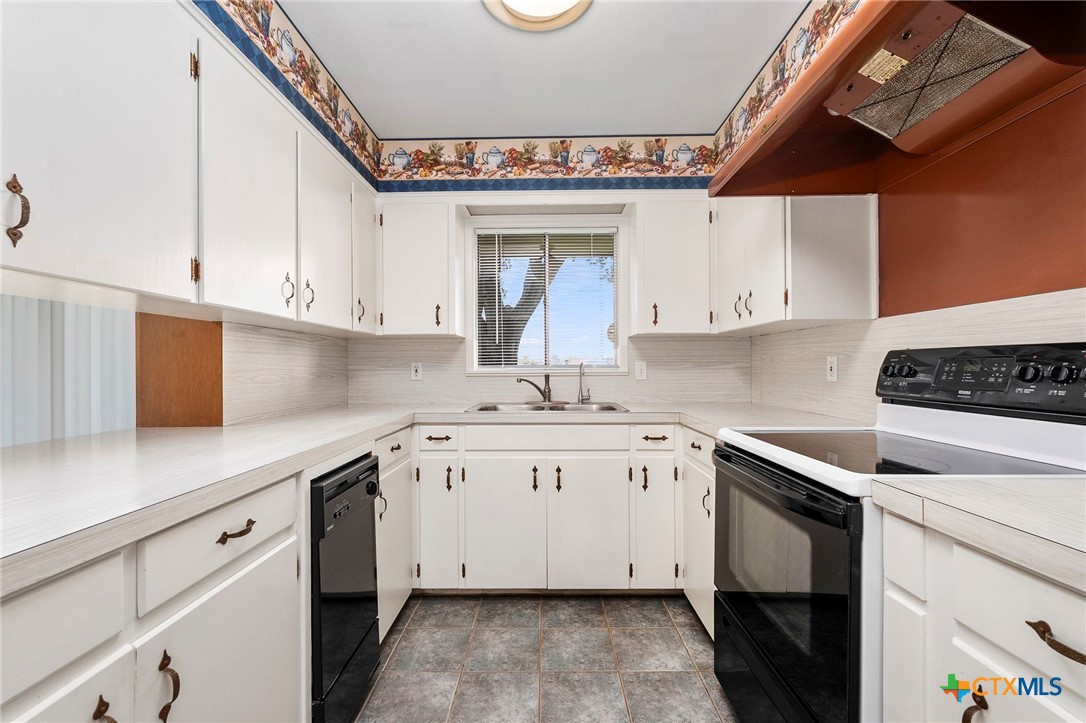 1750 Westview