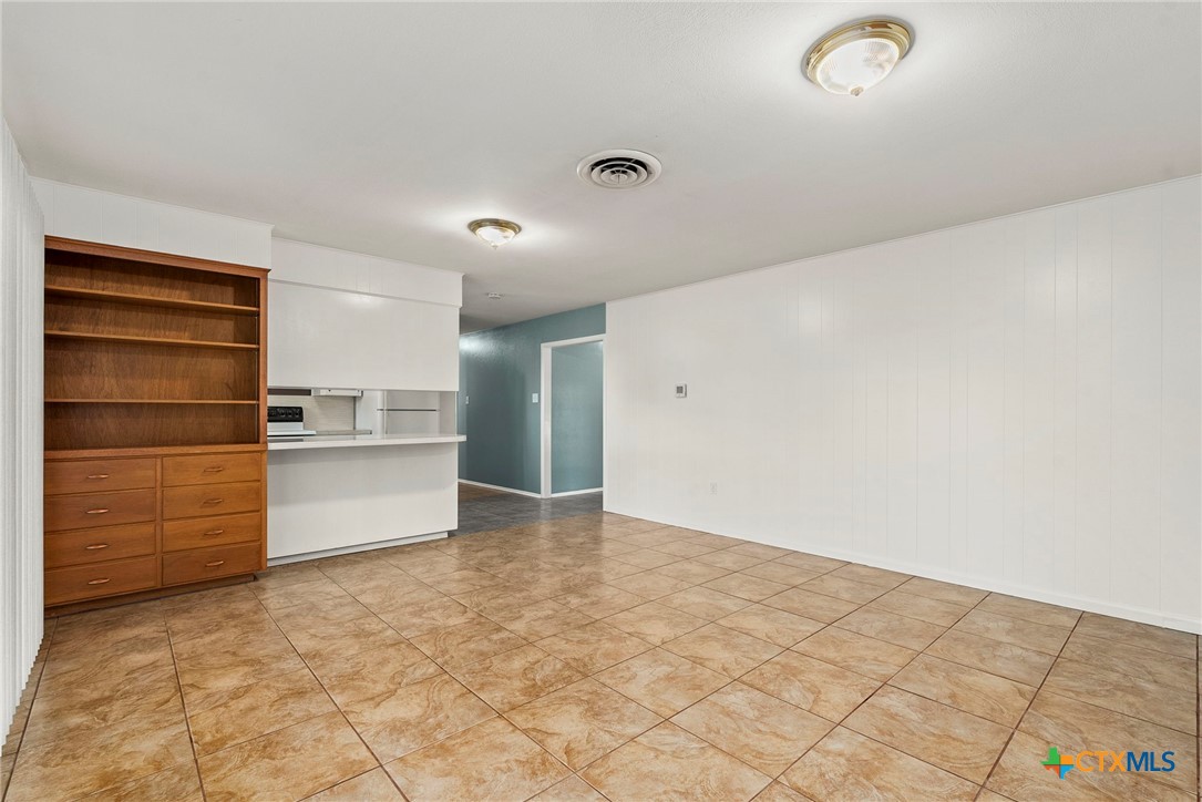 1750 Westview