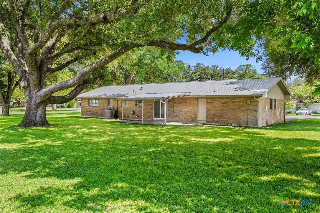 1750 Westview