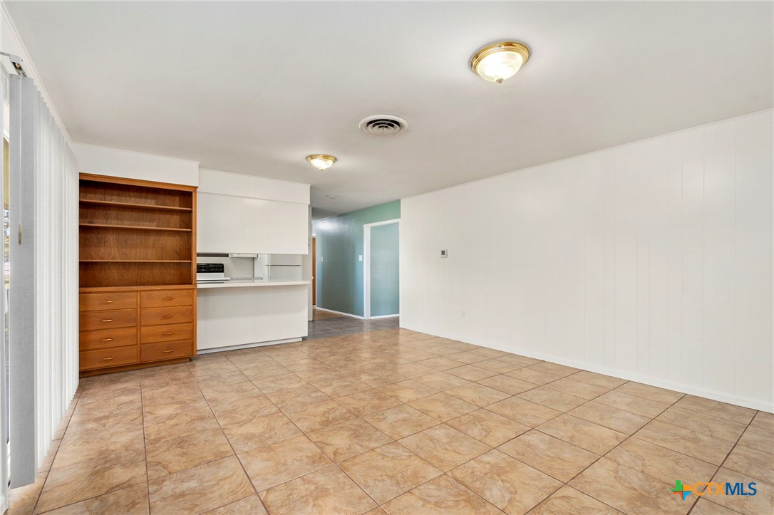 1750 Westview