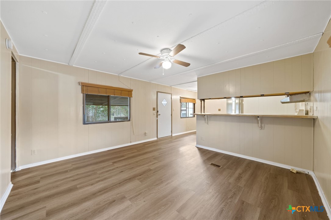 1506 Honeysuckle Lane