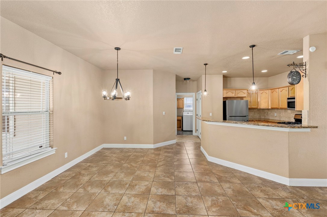 250 Hummingbird Way