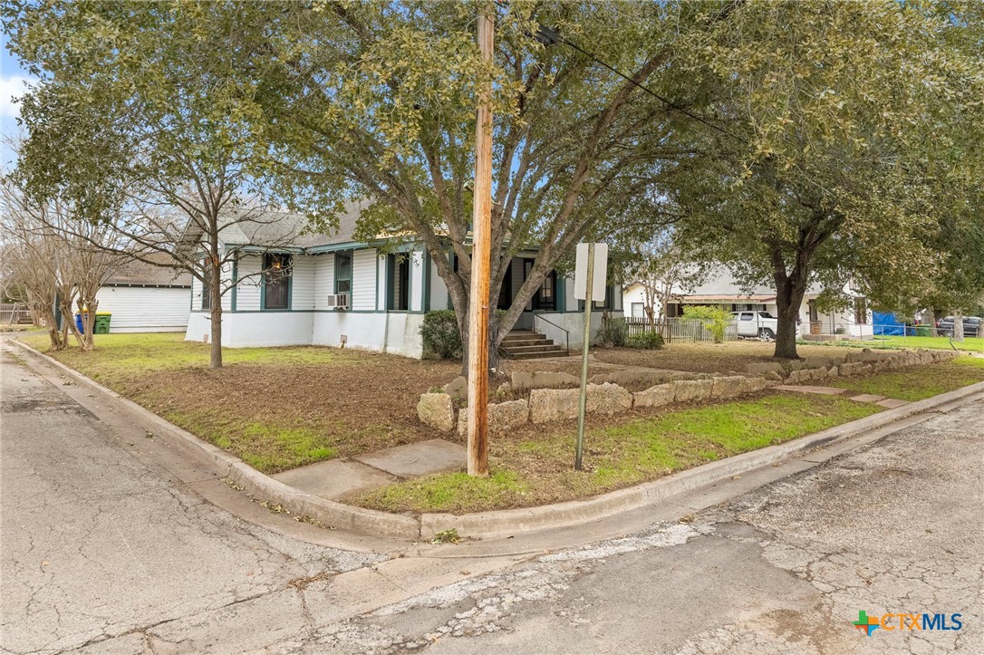 226 Darst Street