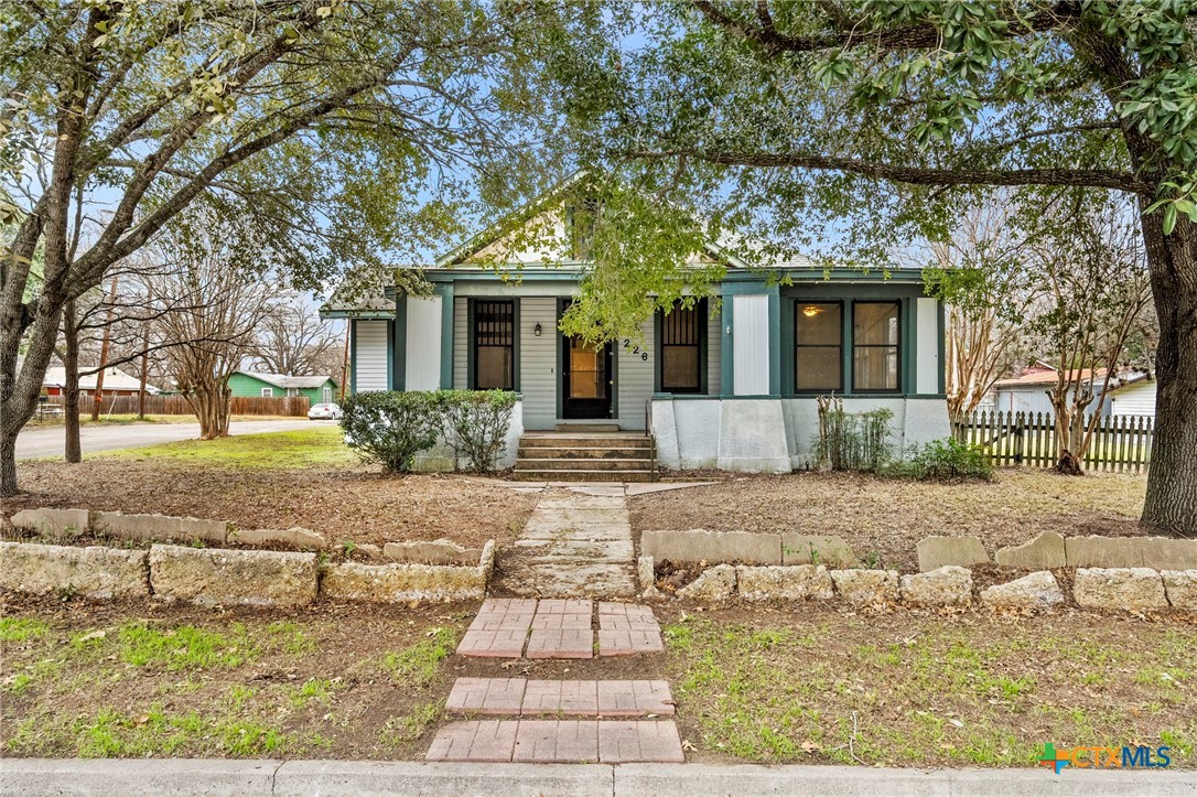 226 Darst Street